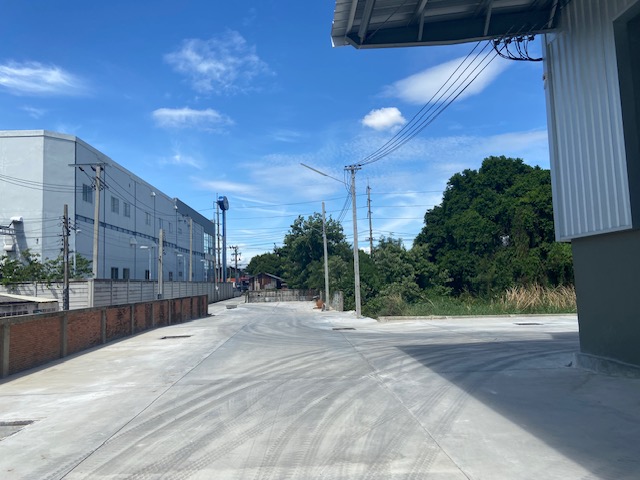 โกดังให้เช่า บางบัวทอง